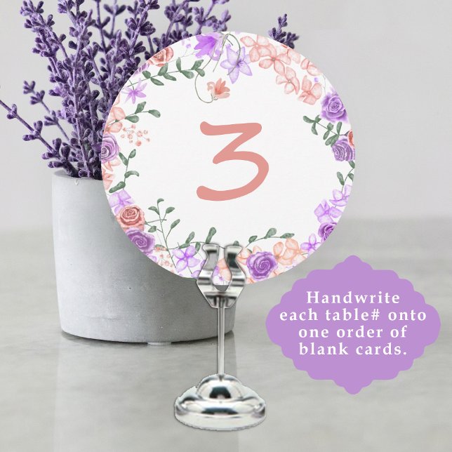 Convites Sinal de Número da Tabela Floral de Casamento Lila (wedding reception table number sign, purple lavender lilac peach rose pink roses border around edge)