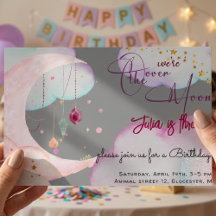 Sobre a Lua belo aniversário de criança pastel