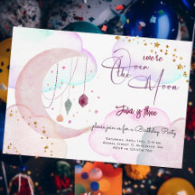 Sobre a Lua belo aniversário de criança pastel