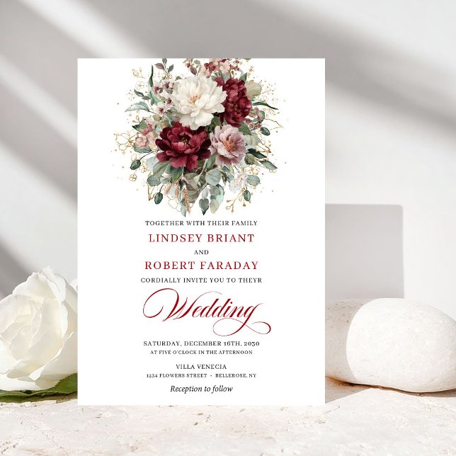 Convites Sophisticated Burgundy White Floral Gold Wedding  (Sophisticated Burgundy White Floral Gold Wedding Invite)