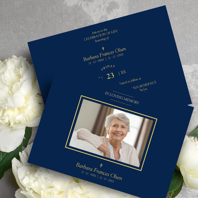 Convites Sophisticated Elegant Minimalist Navy Blue Photo  (Sophisticated Elegant Minimalist Navy Blue Photo Funeral Invitation Card with Envelope.)