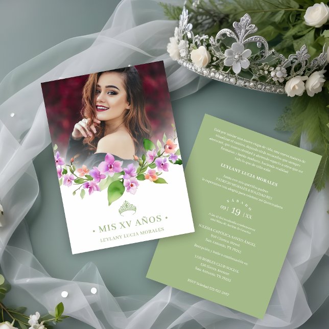 Convites Spanish Green Princess Crown & Garland Mis XV Años (Spanish Green Princess Crown & Garland Mis XV Años Photo Invitation Card. )
