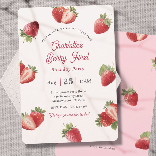 Convites Strawberry Berry First Girl 1st Birthday (Modern Berry First-Strawberry Themed Girl 1st Birthday invitation for Spring Birthday party.)