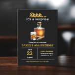 Convites Surpresa 40ª Festa de aniversário Whiskey Charuto<br><div class="desc">Levante um copo para celebrar ao estilo com este Convite de aniversário de Whiskey Bourbon Adulto. Com uma design russa, mas sofisticada, inspirada em rótulos clássicos de uísque, este convite é perfeito para entusiastas de bons espíritos. Com uma tipografia ousada e tons ricos e terríveis, ele define o clima para...</div>