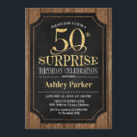 Convites Surpresa 50ª Festa de aniversário - Madeira Dourad<br><div class="desc">Rustic Surprise 50th Aniversário Celebration. Design elegante em ouro brilhante preto e fino e padrão de madeira castanha escura. Apresenta uma fonte elegante de script. Envie-me uma mensagem se precisar de mais personalização</div>
