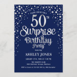 Convites Surpresa 50ª Festa de aniversário - Prata e Marinh<br><div class="desc">Surpreenda o 50º Convite de aniversário. Design elegante em azul marinho e prata brilhante fraca. Possui fonte de script na moda e confetti. Envie-me uma mensagem se precisar de idade personalizada.</div>