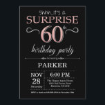 Convites Surpresa 60º aniversário, preto e Rosa, rosa Doura<br><div class="desc">Surpreenda o 60º Convite de Aniversário com Fundo de Brilho Dourado preto e Rosa cor-de-rosa. Chalkboard. Aniversário Adulto. Homens ou Mulheres no Dia Convidam. Qualquer idade.
Para mais personalização,  clique no botão "Personalizar" e use a ferramenta design para modificar este modelo.</div>