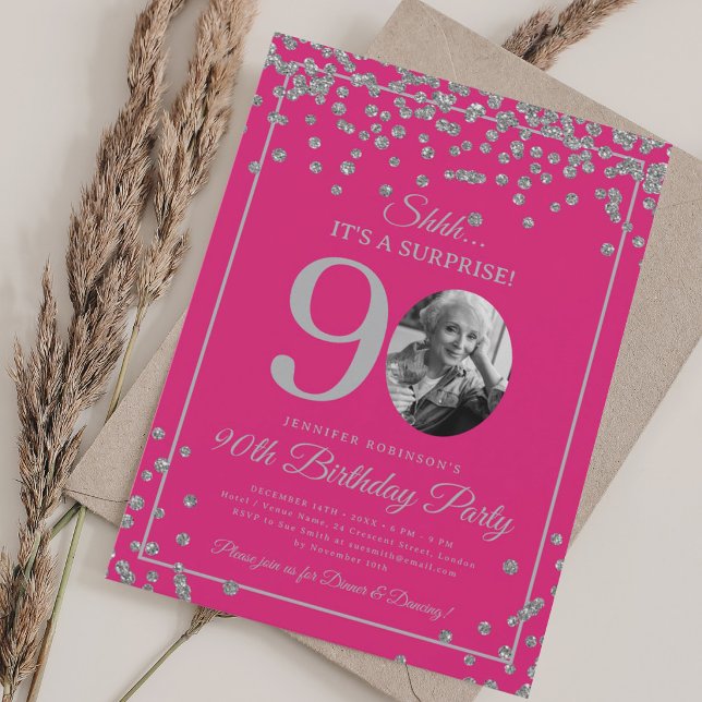 Convites SURPRESA Aniversário de 90 anos Confete Prateado R (SURPRISE 90th Birthday Silver Confetti Hot Pink Invitation)