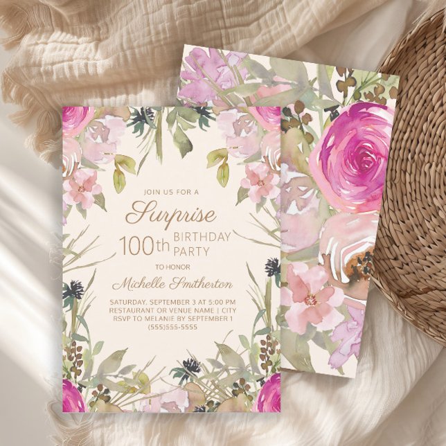 Convites Surpresa Floral Púrpura Rosa 100º Aniversário (Elegant pink watercolor floral and sage green leaves Surprise 100th birthday party invitation)