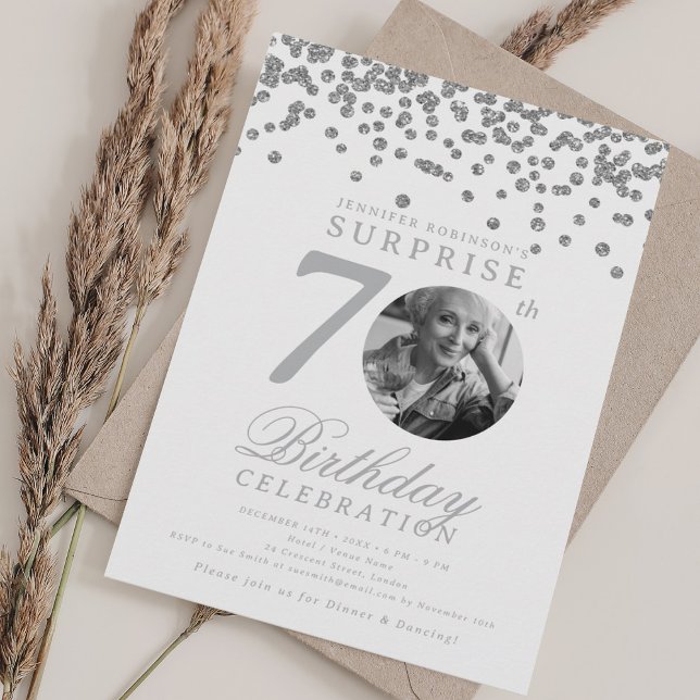 Convites SURPRISE Photo 70th Birthday Party Silver Confetti (SURPRISE Photo 70th Birthday Party Silver Confetti Invitation)