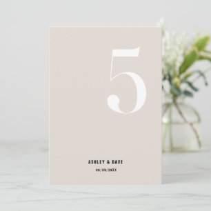 Convites Tabela Número 5 Números de Casamento de Beige Negr
