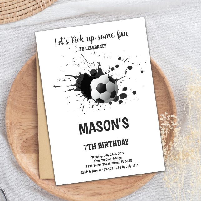 Convites Tema de Esportes de Bruto Artístico (Black Ink Soccer Birthday Invitations)