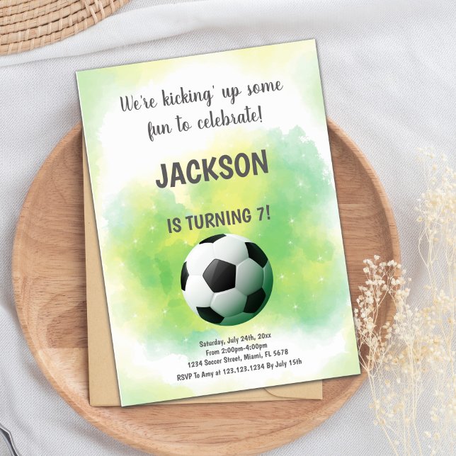 Convites Tema de futebol divertido (Cloud Yellow and green Soccer Birthday Invitations)