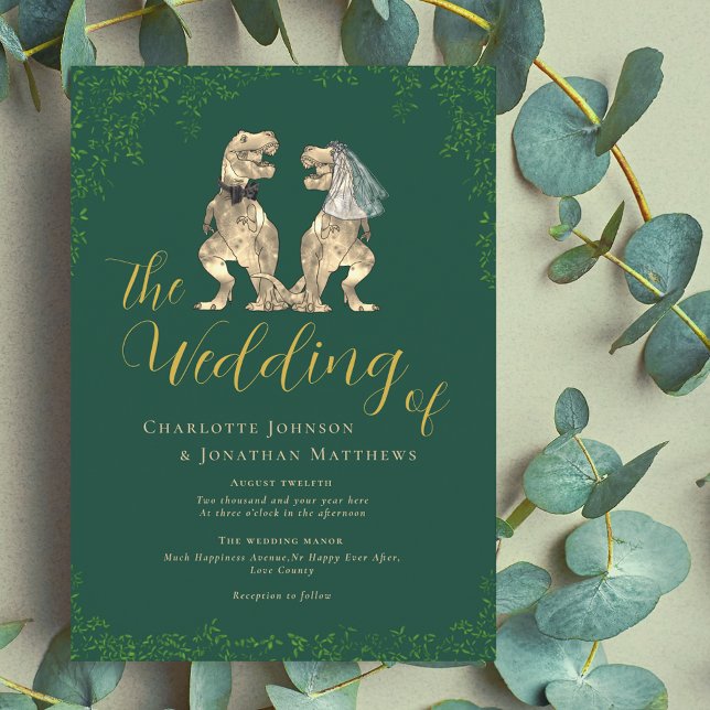 Convites Tema Dinossauro Casado Verde e Dourado (Dinosaur wedding green and gold invitation Modern elegant script T-Rex dino bride & groom eucalyptus)
