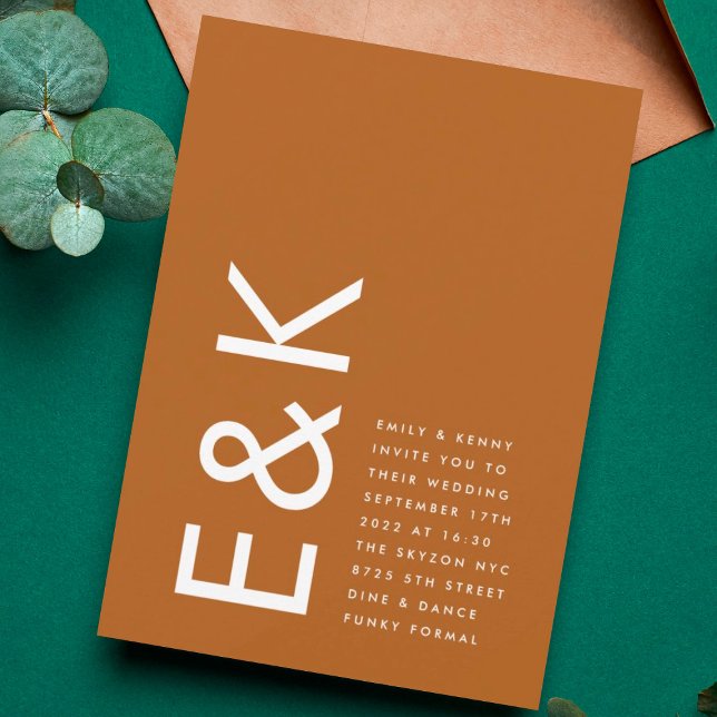 Convites Terracotta de Monograma Ultra Moderno de Bronze (Criador carregado)