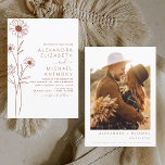Convites Terracotta Foto Floral Minimalista de Casamento<br><div class="desc">Terracotta (terra cotta) da linha plana botânica minimalista e o calão negro da boia boêmica neutra (outono),  inverno,  Primavera ou verão com convites para fotos ou fotos - inclui uma bela e elegante tipografia de roteiro para a celebração especial do dia do casamento.</div>