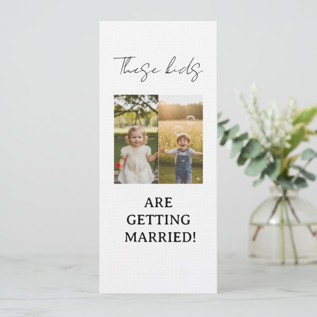 Convites These Kids Are Getting Married Sign These Kids Are (Em pé/Frente)