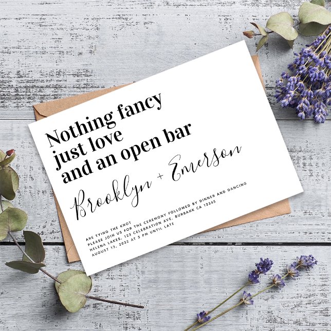 Convites Tipografia Engraçada Casamento Branco Negro (Invite friends and family to your wedding with this funny, modern minimalist wedding invitation )