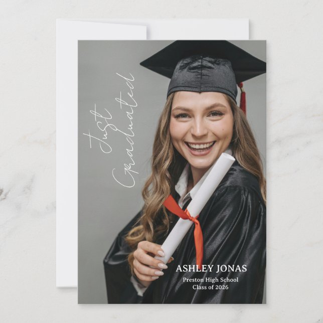 Convites Trendy Modern Casual Photo Graduation Invitation (Frente)