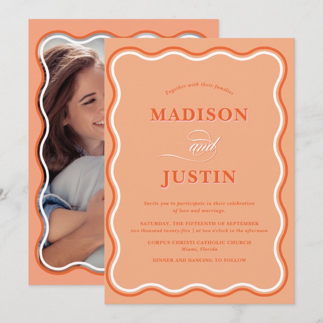 Convites Trendy Peach Orange Squiggle Curves Foto Casamento (Frente/Verso)