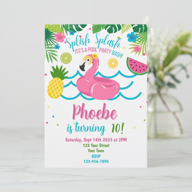 Convites Tropical Pool Party Pink Flamingo Invitation (Em pé/Frente)