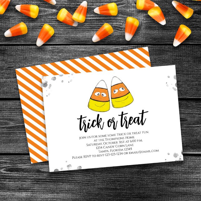 Convites Truque de Festa de Halloween ou Doces de Tratament (Cute trick or treat candy corn Halloween invitation. )