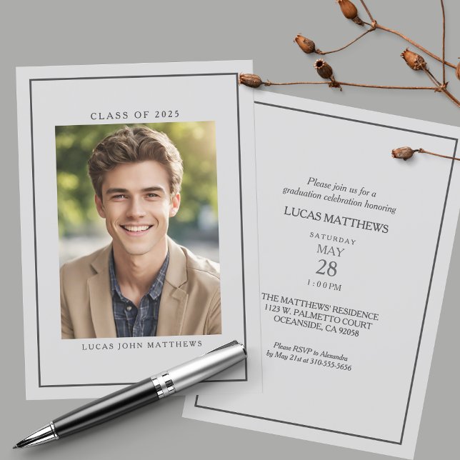 Convites Turma de 2026 Clássico Personalizado Foto Formatur (A classic minimalist graduation invitation to celebrate your graduate's achievement.)