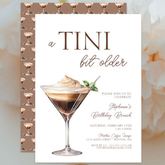 Convites Um Aniversário De Espresso Martini Um Pouco Mais V (A Tini Bit Older Espresso Martini Birthday Brunch Invitation, Elegant, Chic Modern Brown Cream)