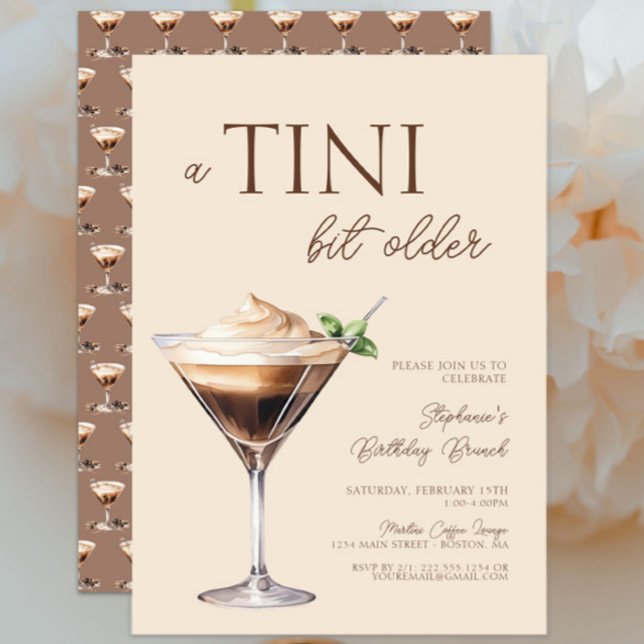 Convites Um Aniversário De Espresso Martini Um Pouco Mais V (A Tini Bit Older Espresso Martini Birthday Brunch Invitation, Elegant, Chic Modern Brown Cream)