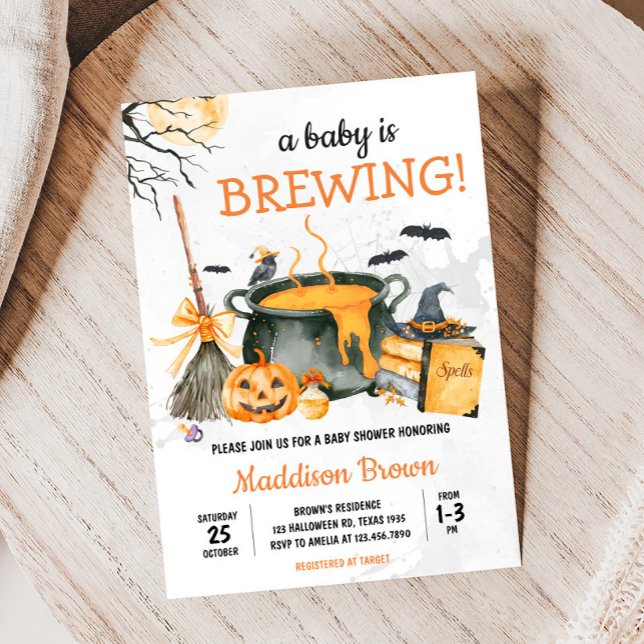 Convites Um bebê está a criar Chá de fraldas de abóbora (A Baby is Brewing Witch Pumpkin Halloween Baby Shower Invitation)
