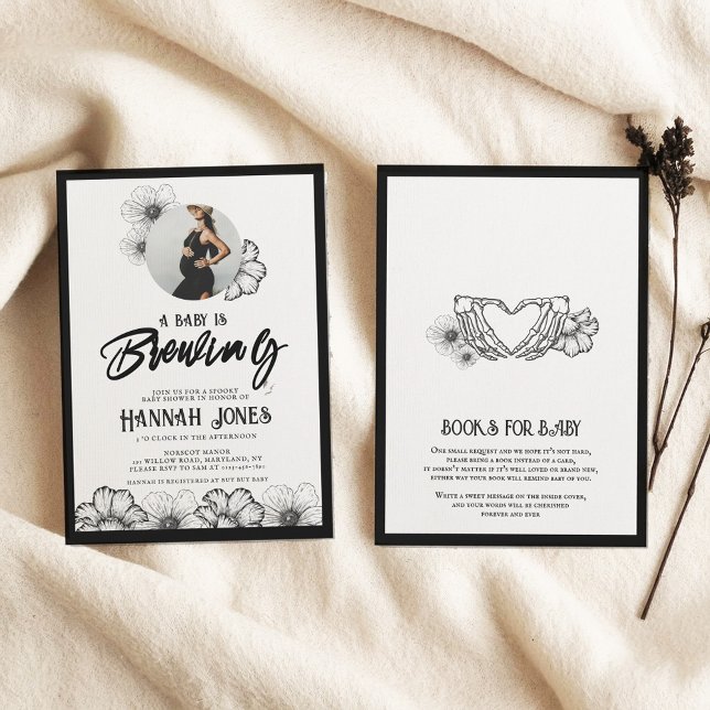 Convites Um bebê está criando Chá de fraldas de Gótico Cave (Criador carregado)