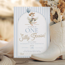 Um Bobo de Galinha de Ganso primeiro aniversario O