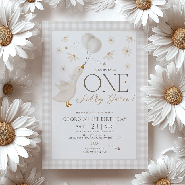 Convites Um Bobo ganha primeiro aniversario neutro Beige Gi (Silly Goose 1st Birthday Neutral Beige Invitation)