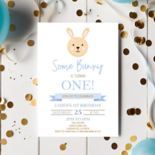 Convites Um Coelhinho Está Tornando Festa de aniversário Pe