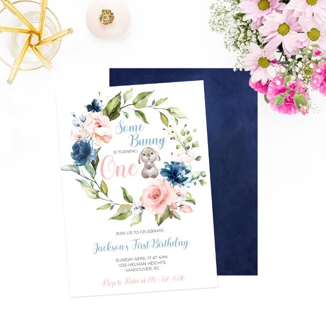 Convites Um coelhinho está virando uma Páscoa no primeiro a (Criador carregado)