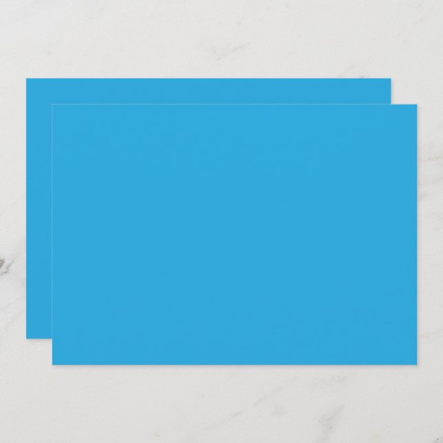 Convites um fundo azul com um gato preto e branco (Frente/Verso)