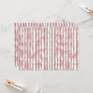 Convites um fundo listrado rosa e branco