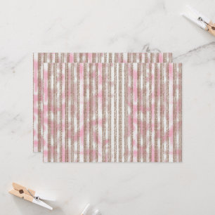 Convites um fundo listrado rosa e branco
