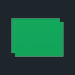 Convites um fundo verde com<br><div class="desc">O design é um quadrado grande,  azul,  com textura macia e uma cor azul profunda. A cor é calmante e calmante,  evocando um senso de tranquilidade e paz. A matiz azul lembra o oceano ou um céu azul claro,  invocando sentimentos de serenidade e relaxamento.</div>