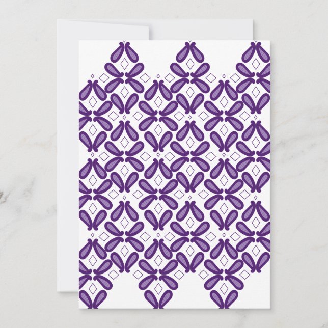 Convites Um padrão simétrico com m branco e roxo (Frente)