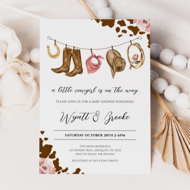 Convites Um pequeno Chá de fraldas de vaquinha (Criador carregado)