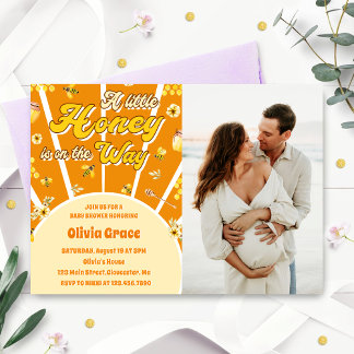 Convites Um Pouco De Mel Está A Caminho Da Foto Do Chá de f