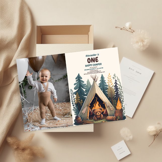 Convites Um primeiro aniversario Feliz de Madeira de Camper (Criador carregado)