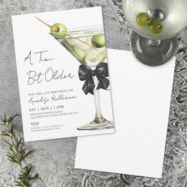 Convites Uma Festa de Aniversário Tini Bit Older Bow Martin (A Tini Bit Older Bow Martini Birthday Party Invitation)