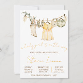 Convites Uma Garota Bebê está a caminho! Chá de fraldas Clo