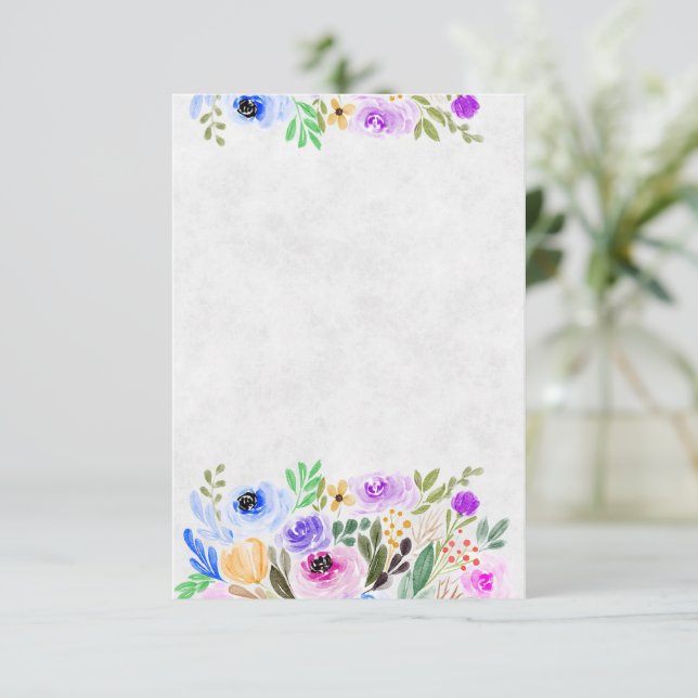 Convites Vazio floral de aquarela roxo e azul casamento (Em pé/Frente)