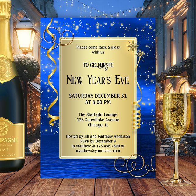 Convites Véspera de Ano Novo Dourado Azul (Festive gold on indigo blue sparkling modern New Year's Eve party invitation)