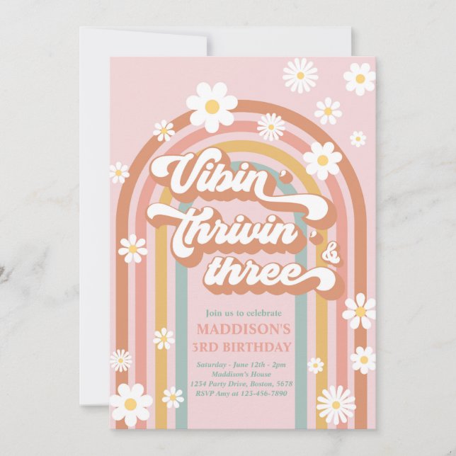Convites Vibin' Thrivin 'Three Boho Daisy Rainbow Birthday (Frente)