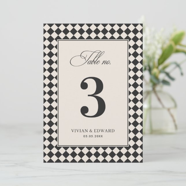Convites Vintage Old Money Checkered Wedding Table Number (Em pé/Frente)