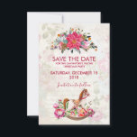 Convites Vintage Rocking Horse Christmas Salvar a Data<br><div class="desc">Salve o cartão de data de uma festa de natal. O fundo é uma colagem de estilo vintage com uma imagem esmaecida de rosas cor-de-rosa, folhas verdes e escrevendo francês. Camadas sobre o topo está um bonito buquê de natal de poinsettia e um cavalo de balanço vitoriano cercado de peônias...</div>